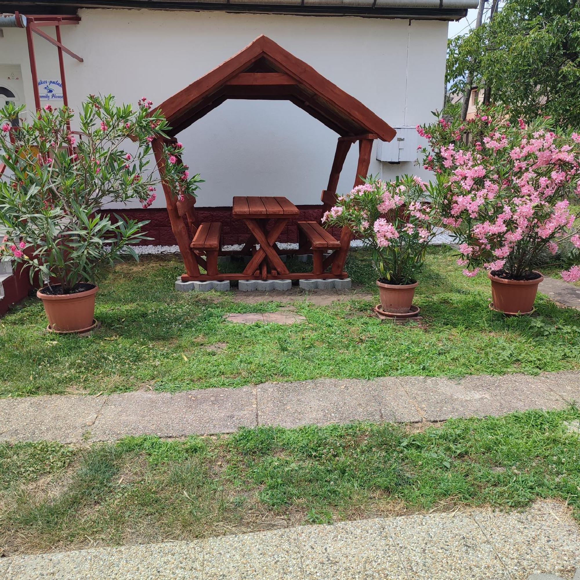 Holiday home Rakos-patak Mobile Garden & Free Parking Budapest